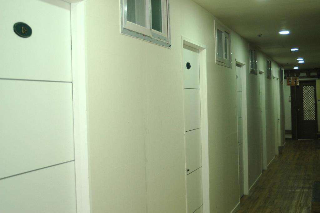 Itaewon Land Spa & Guesthouse Seoul Exterior foto